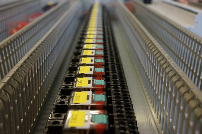 Montageplatten, Klemmkästen, Schaltkästen, Pulte