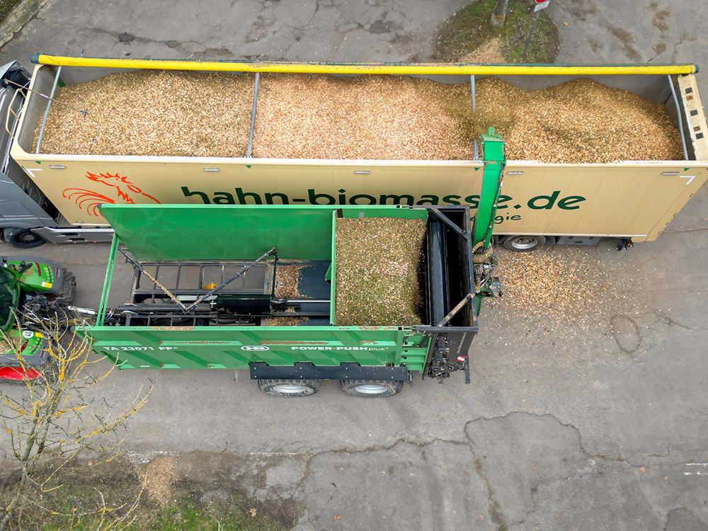 Überladewagen mit Gebläse