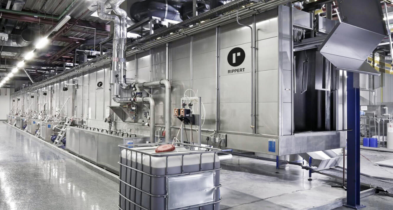 Vollautomatische Pulverbeschichtungsanlage