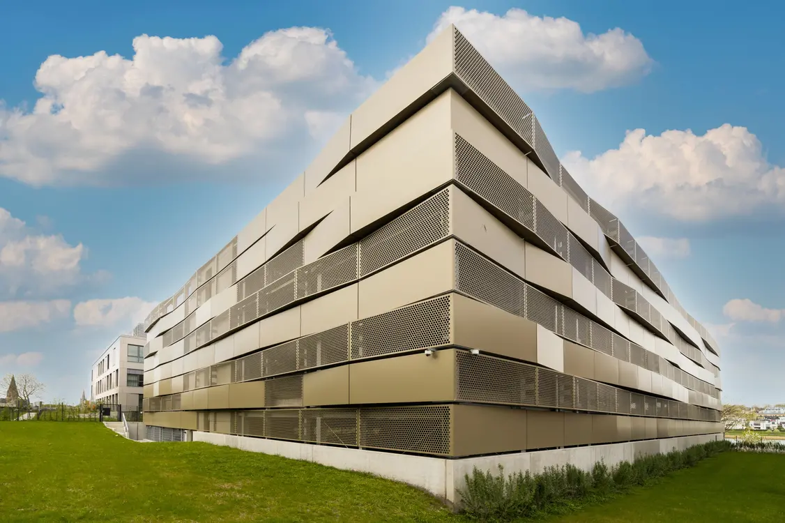 Parkhaus Phoenixsee Dortmund