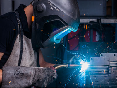 Laserschweißen im Manuellbetrieb