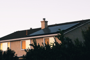 Photovoltaik-Anlage auf dem Dach
