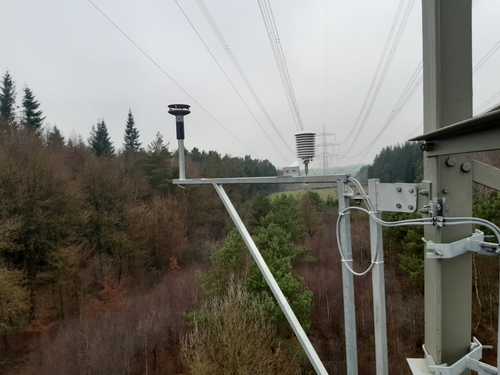 Montageeinsatz an Freileitung