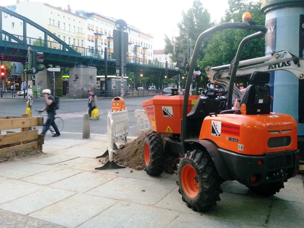 AUSA Dumper D150 mit 1500 kg Nutzlast