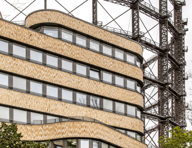EUREF-Campus, Berlin, mit Klinkerriemchen R766DF/R730DF
