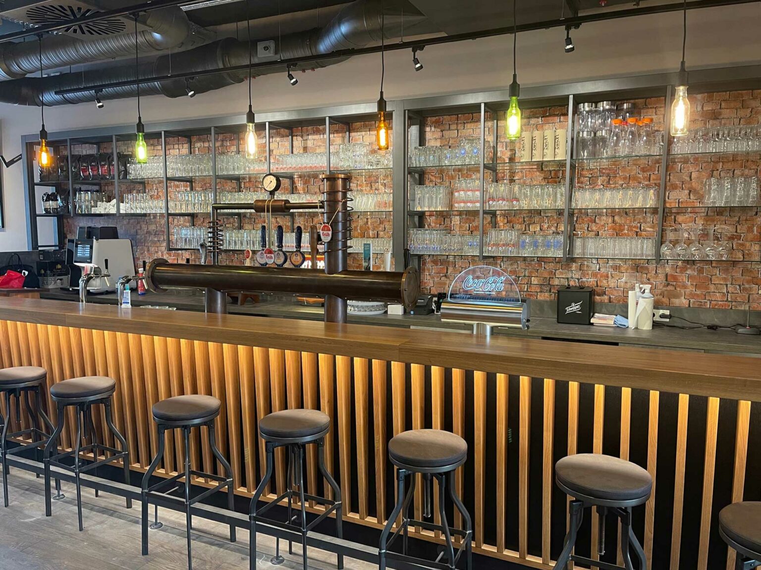 Thekenanlage Brauhaus Gleis 1
