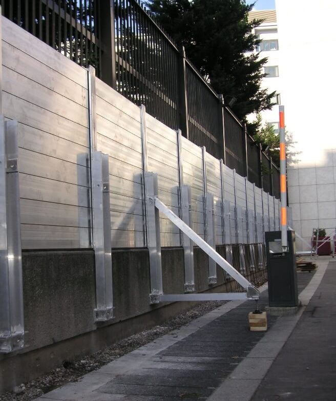 Demontierbare Hochwasserschutzwand (Flood Barrier)