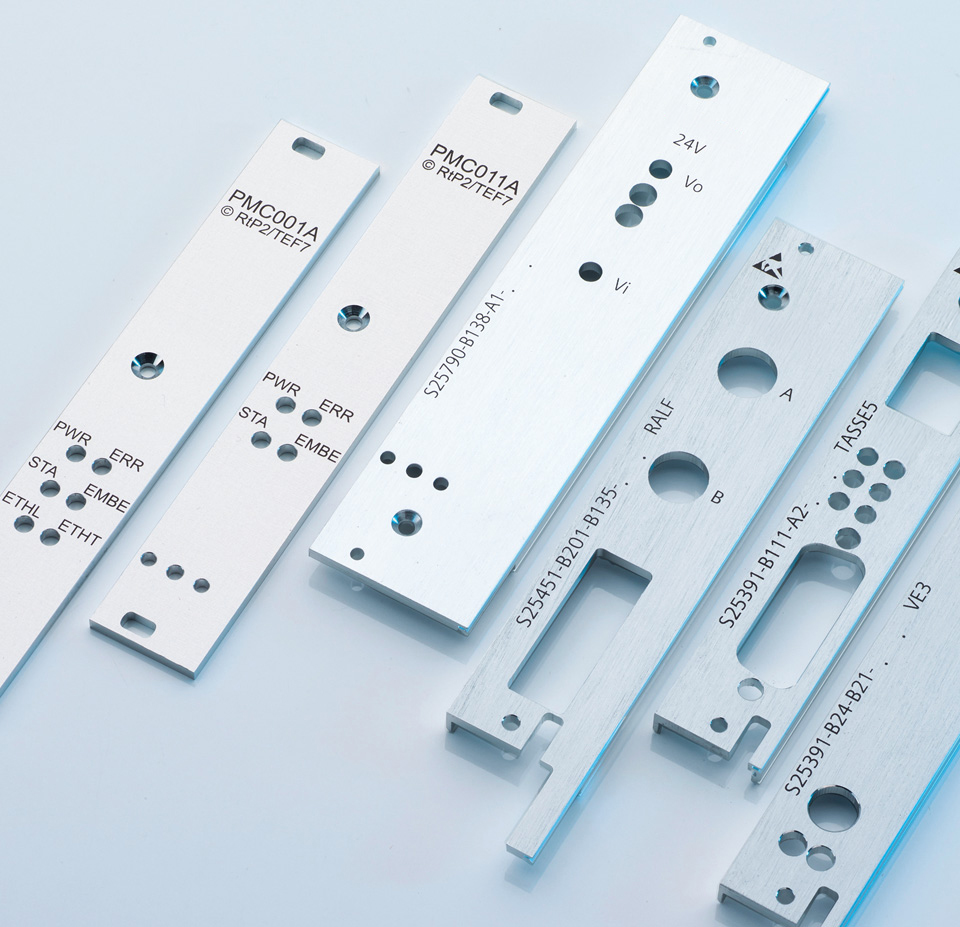 Frontplatten & Panels