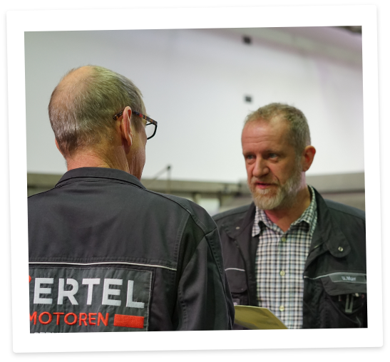 Mitarbeiter im Austausch