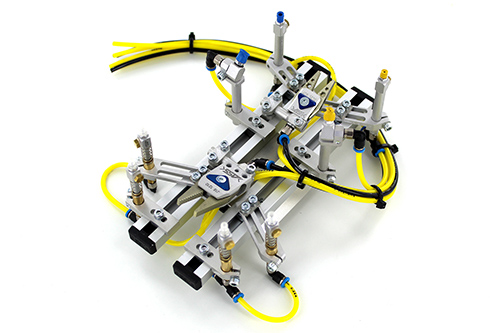 Robot hand on profile rails