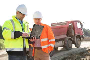 Outdoor-Notebooks im Straßenbau