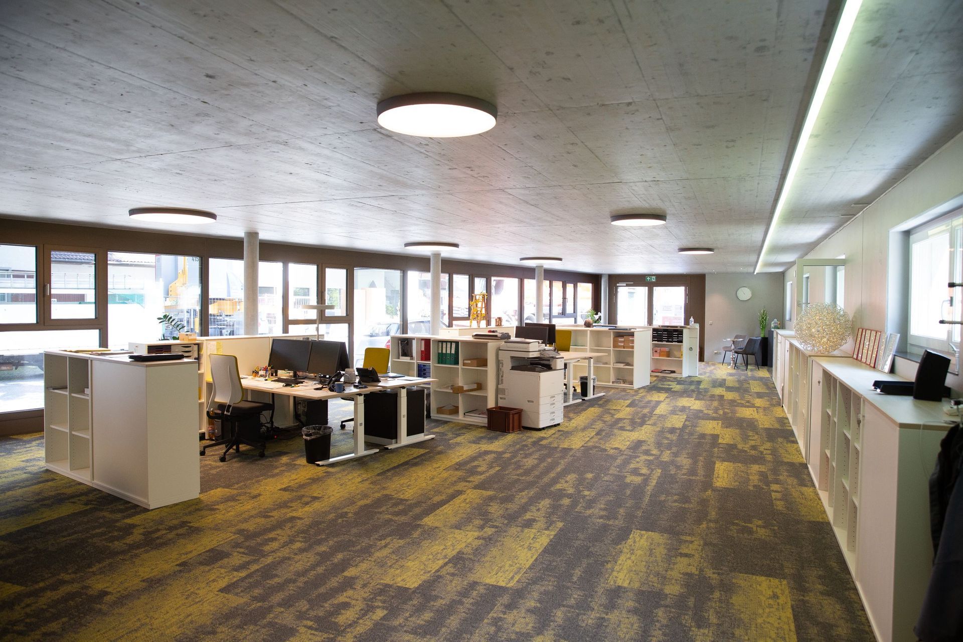 Büroarbeitsplätze