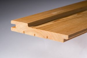 Lärche Stülpschalung