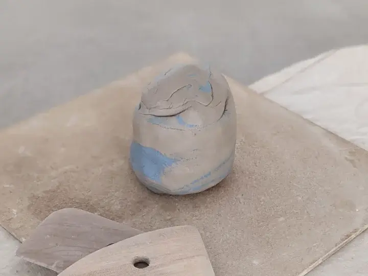 Farbige Keramik-Schalen (Kurs Rainbow Ceramics)