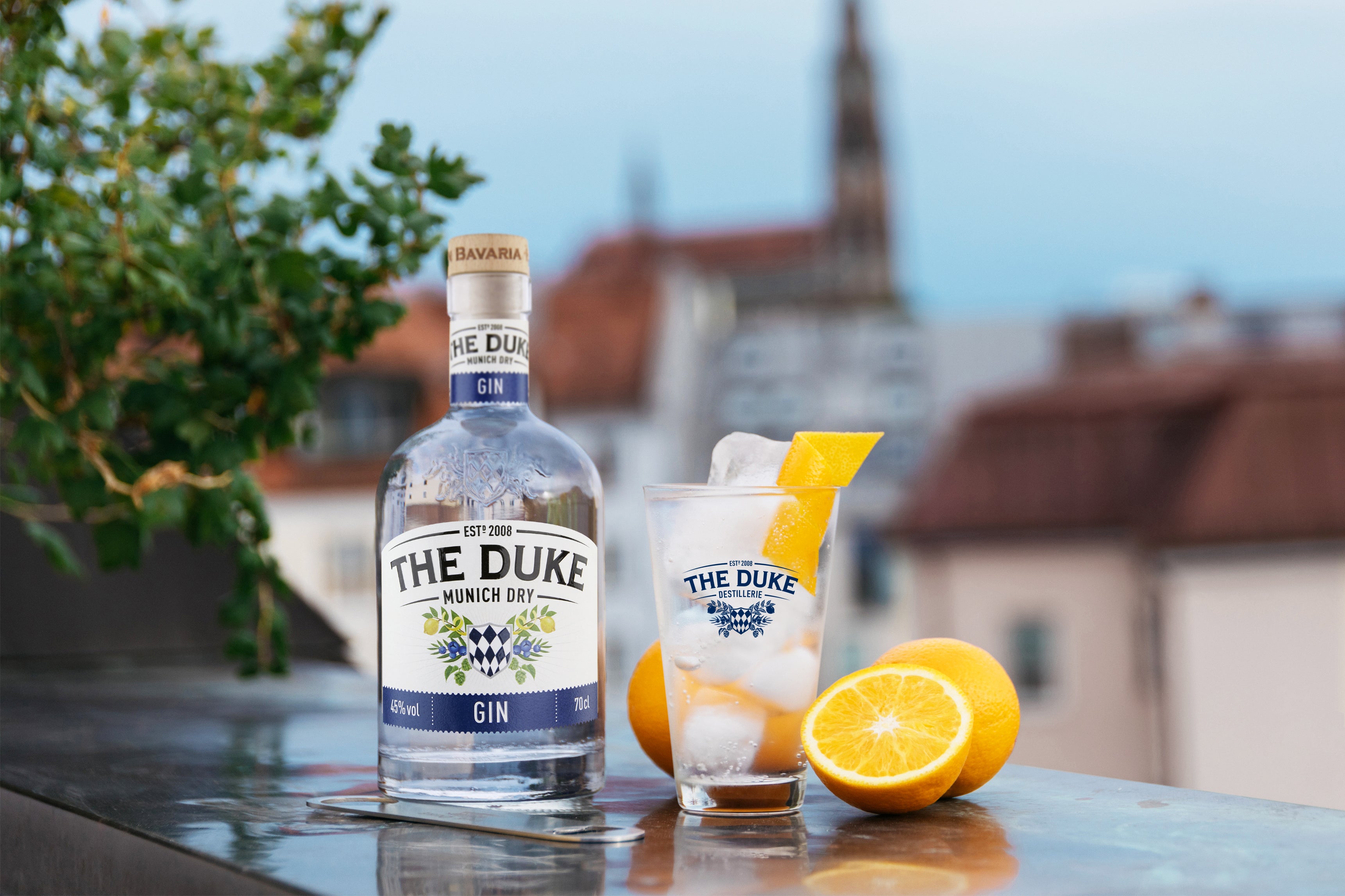 Munich Dry Gin auf einer Münchner Dachterrasse