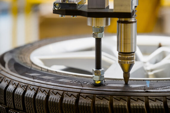 Räderauswuchtmaschine AWS-R