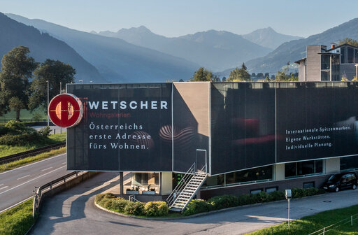 Hausführung durch das Einrichtungshaus