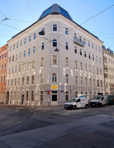 Montage einer Holzkonstruktion