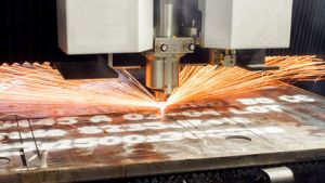 Laserschneider in der Fertigung