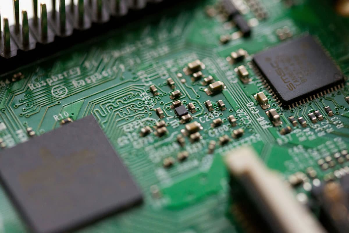 Electronics assembly for satellite subsystems