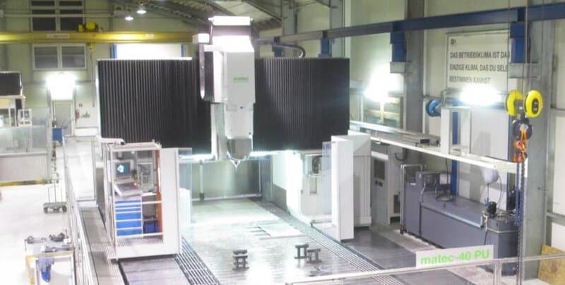 Matec 40 PU 6-Achs-Portalfräsmaschine