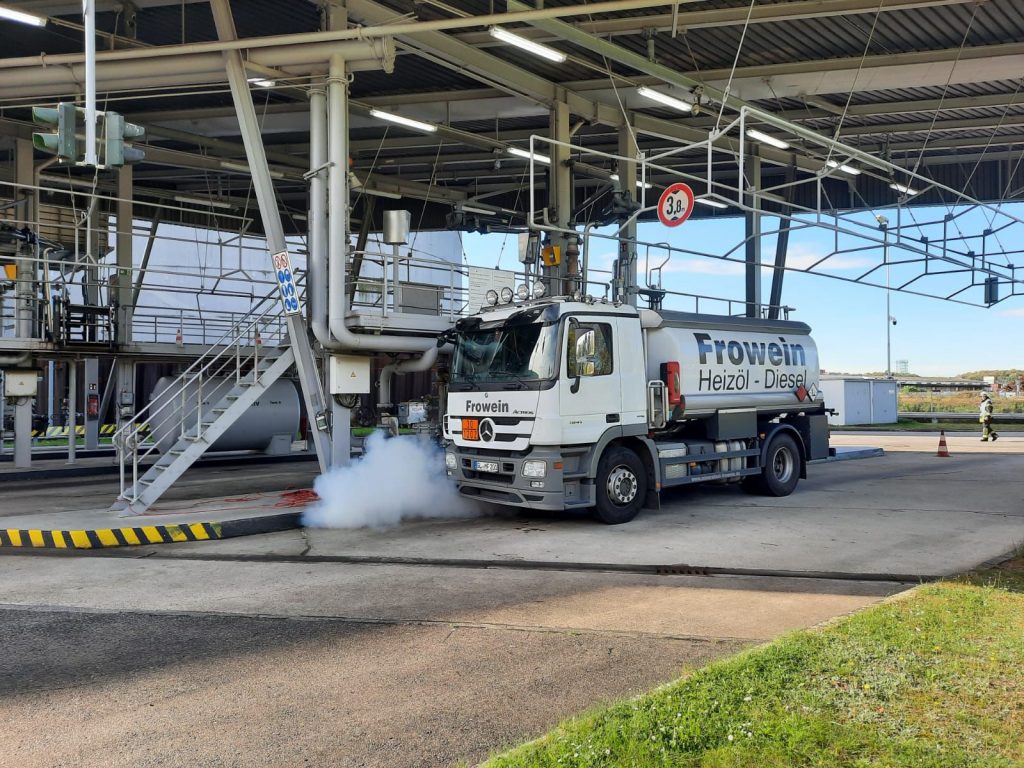 Tank truck of Mineralölhandel Frowein