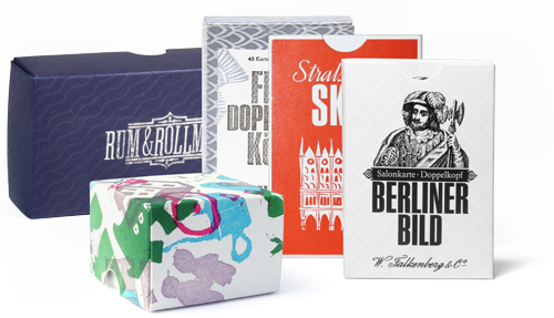 Kartenspiele (Skat, Doppelkopf, Rommé, eigene Spielentwicklungen)