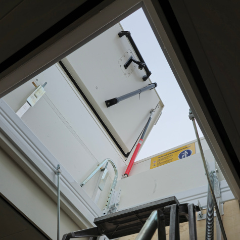 TopAccess-Dachluken mit Scherenleiter, Apartmentkomplex Etten-Leur