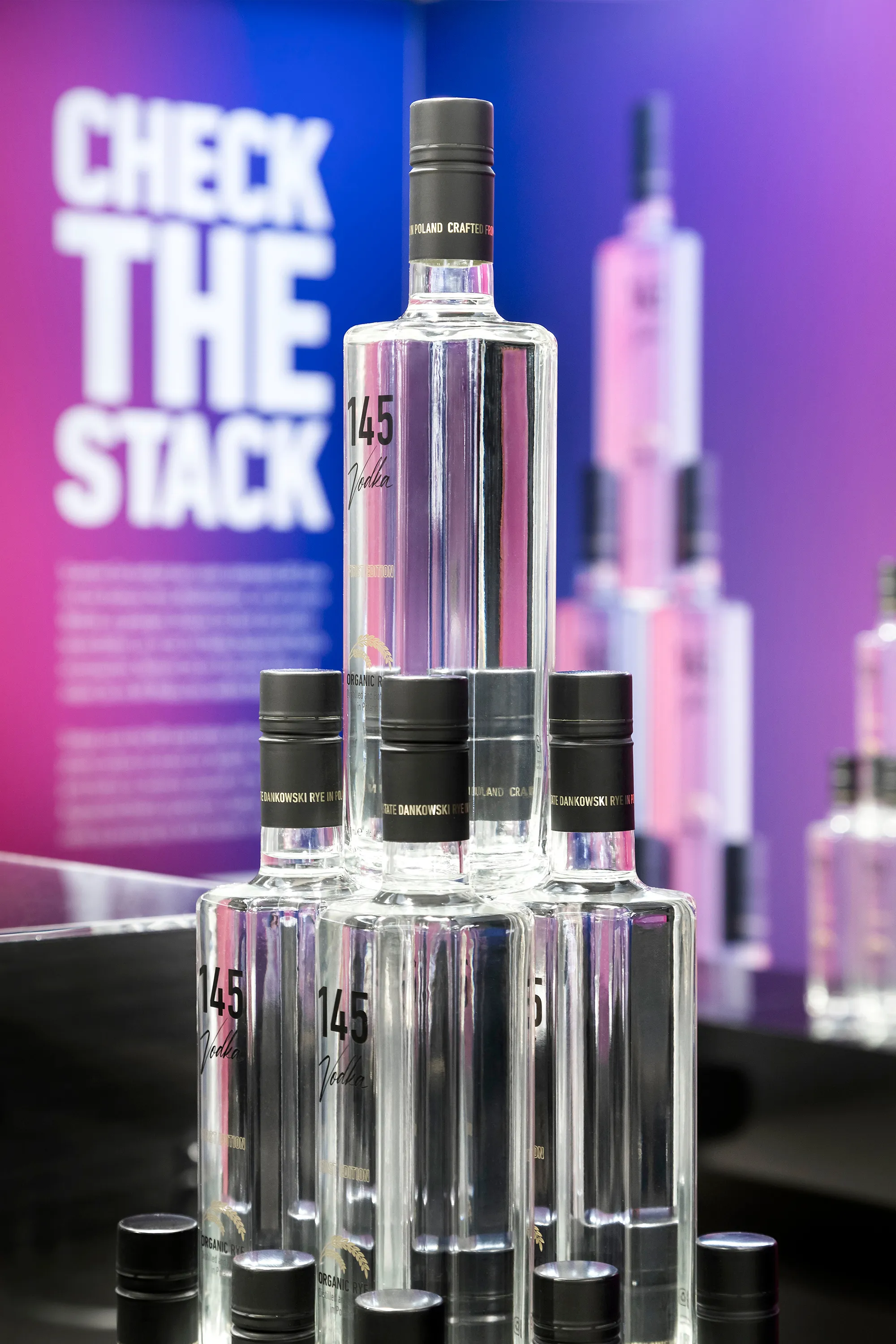 Stackable bottle design