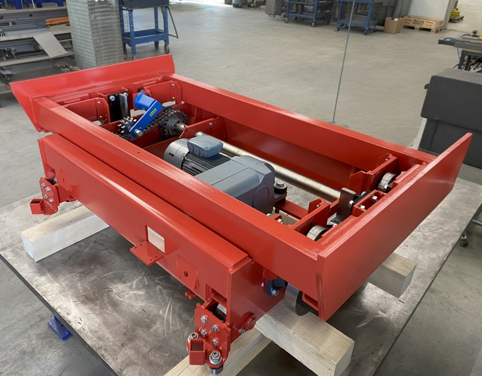 Laufwagen/Hubfahrwerk für Roboterstation