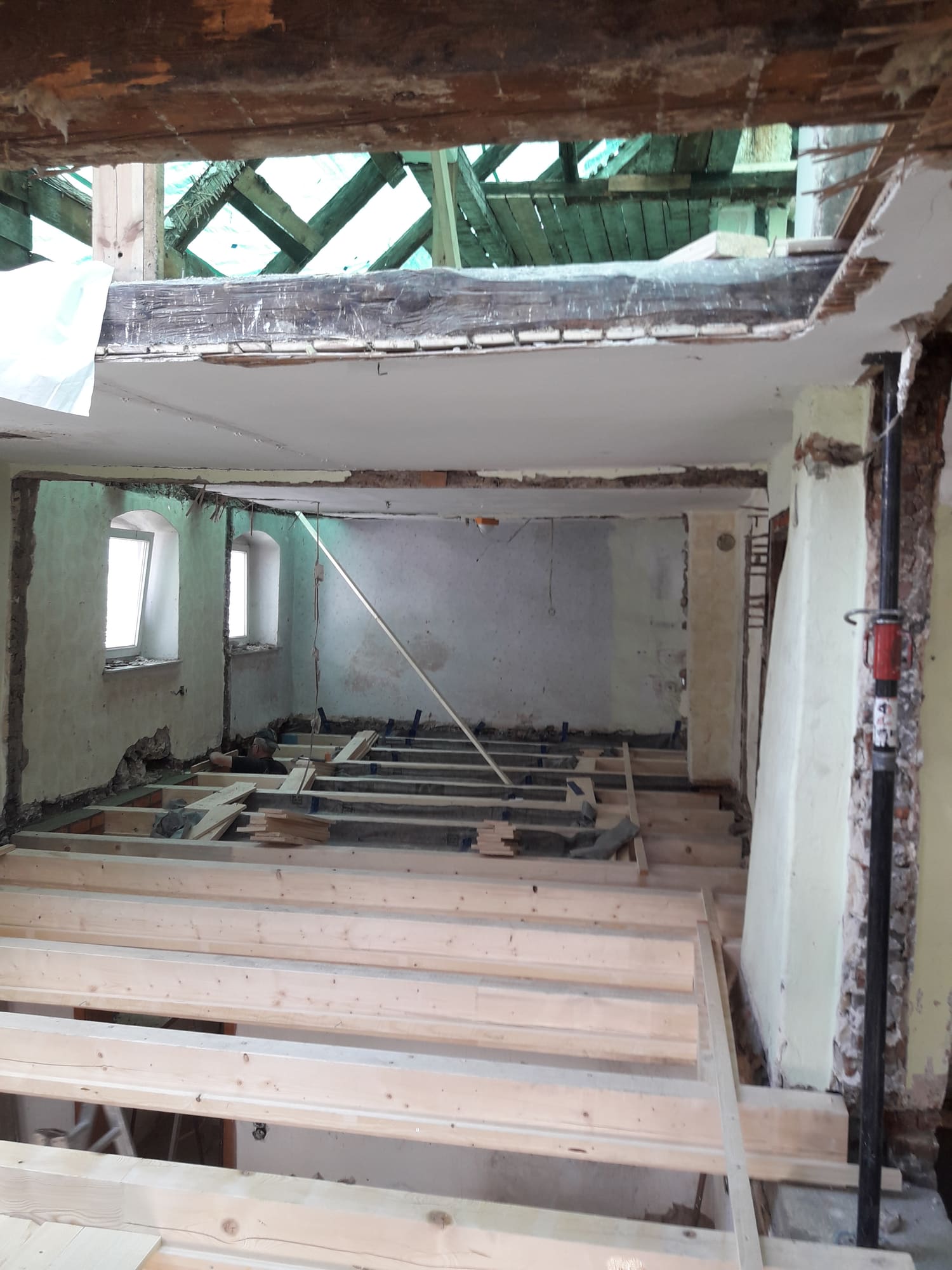 Sanierung Kallmünz – Dachstuhlertüchtigung und Anbau mit Holz-Beton-Verbunddecke