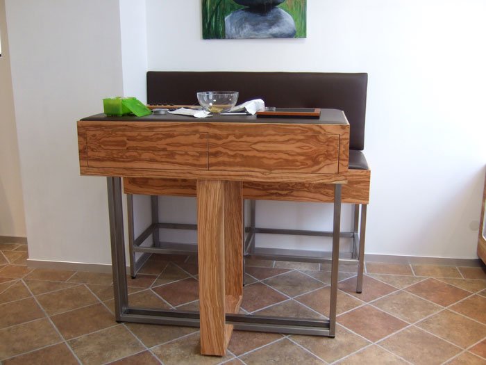 Schmuckschrank in Olive