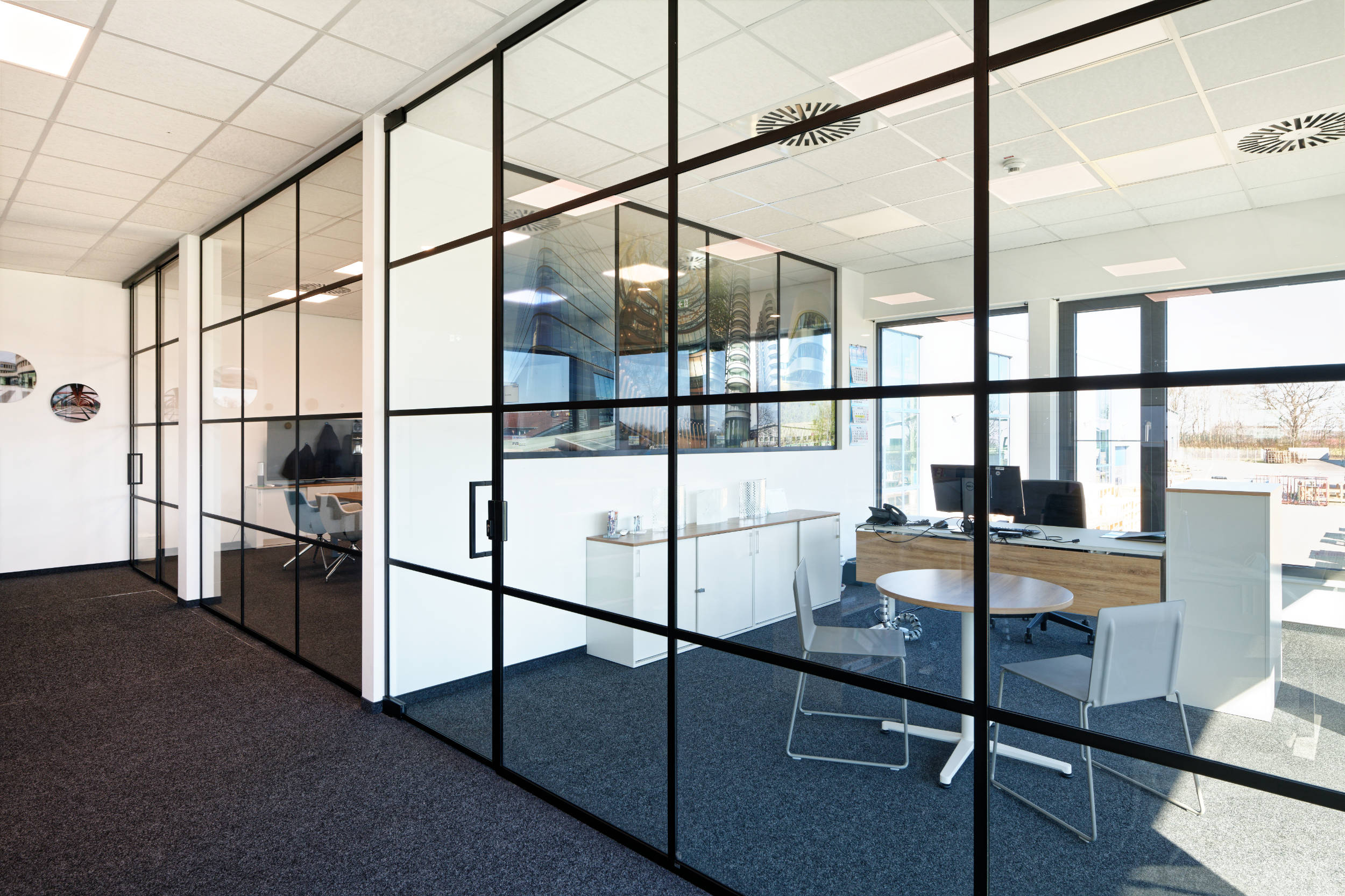 Moderne Arbeitsraumgestaltung in der Fertigung