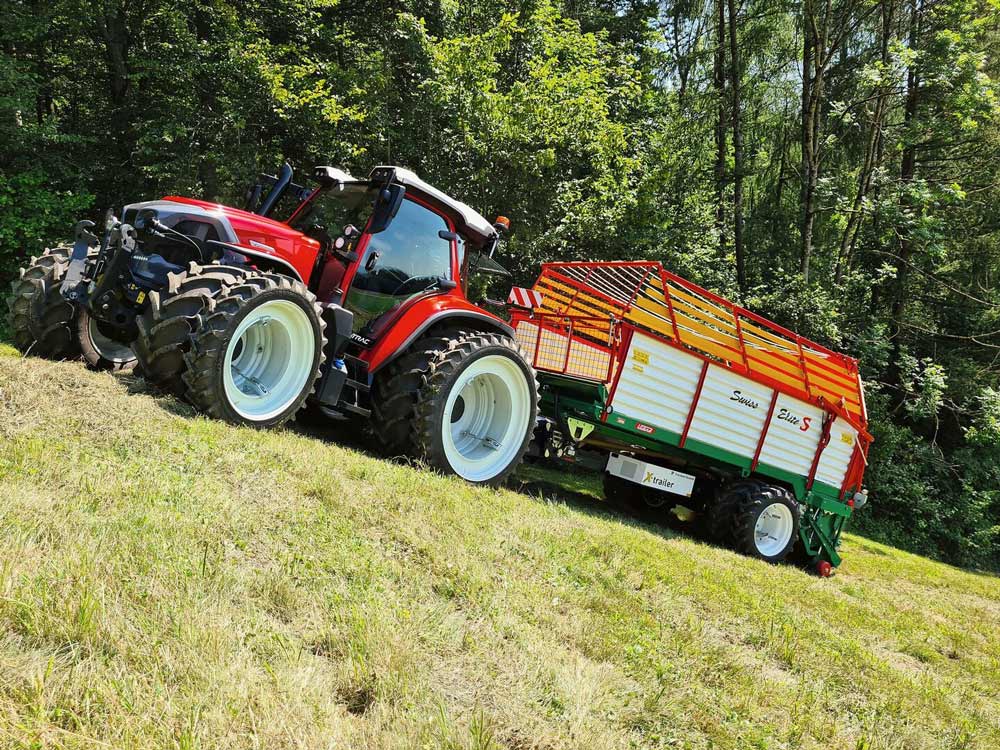 X-Trailer – flexibler Geräteträger mit Hydraulikantrieb