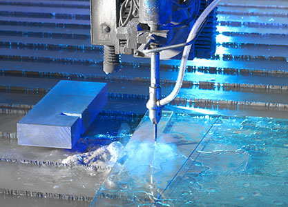 Wasserstrahlgeschnittenes Bauteil