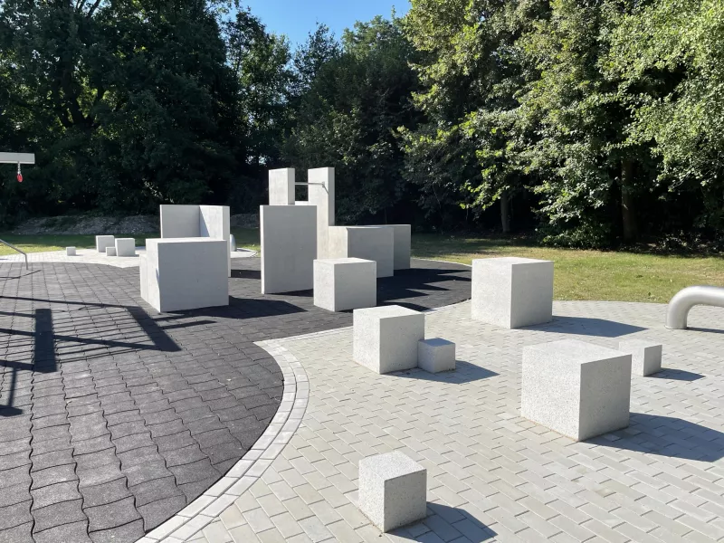 Sitzwürfel und Parkourelemente