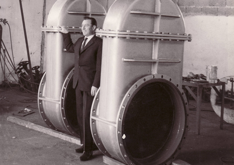 Flachschieber, Auftrag 1964