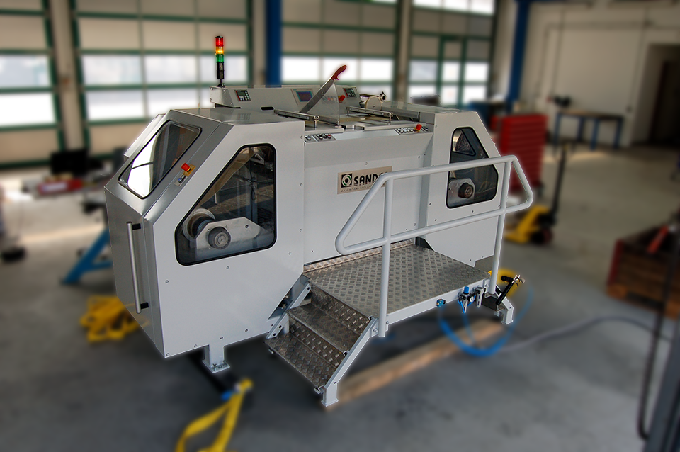 Folien-Umrollmaschine mit Splicetisch