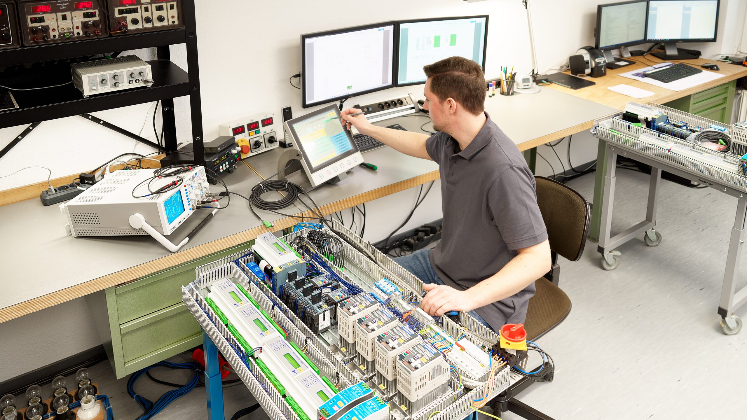 Hardware-Entwicklung im Ingenieurbüro
