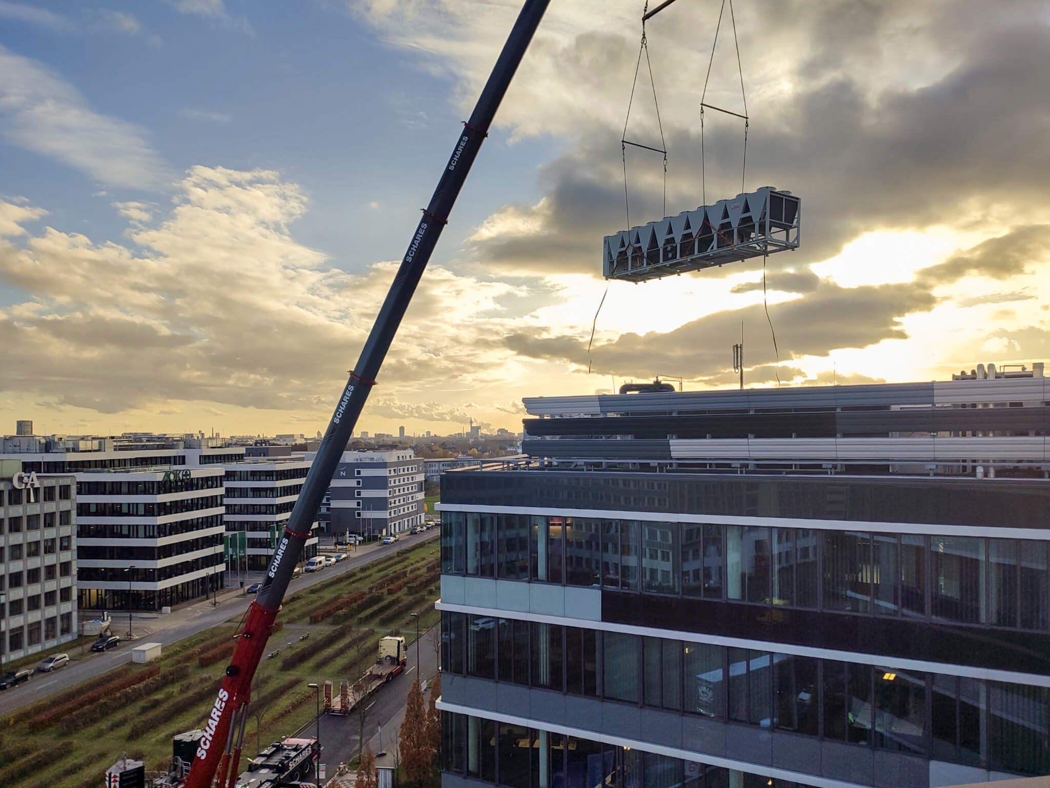 Austausch der Kältemaschinen im Rechenzentrum Düsseldorf