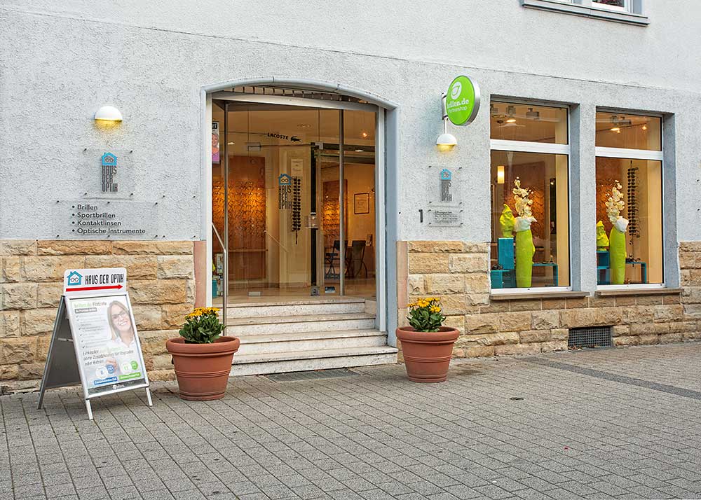Eingangsbereich von Haus der Optik in Oberursel