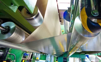 Kalandrierte Vlies-/Folien-Laminate