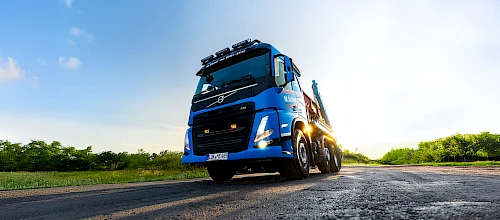 Transporte mit Absetz- und Abrollcontainern