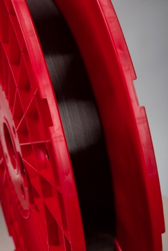 Suprem™ T – unidirektionales thermoplastisches Prepreg-Tape