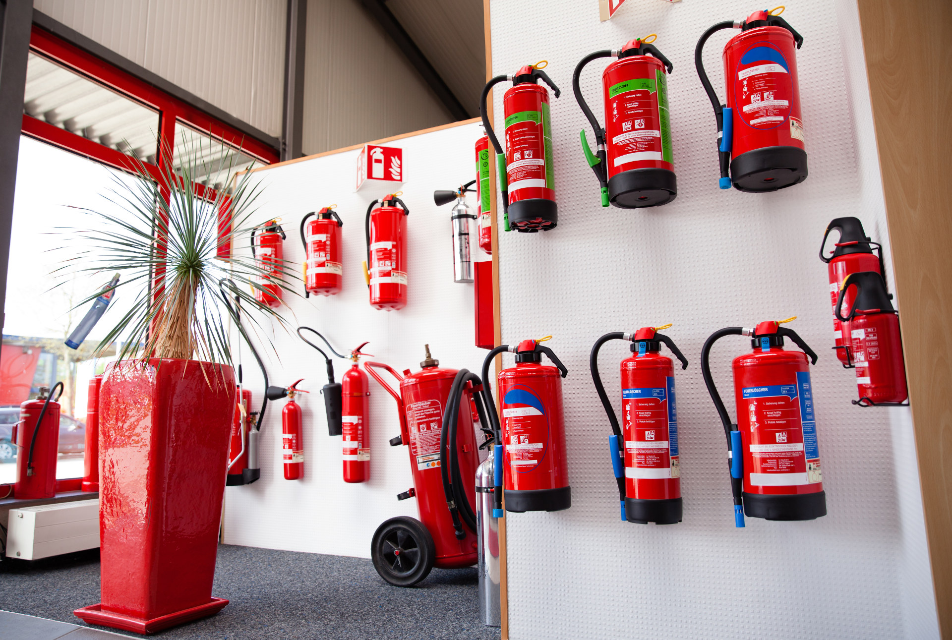 Feuerlöscher (tragbar und fahrbar)