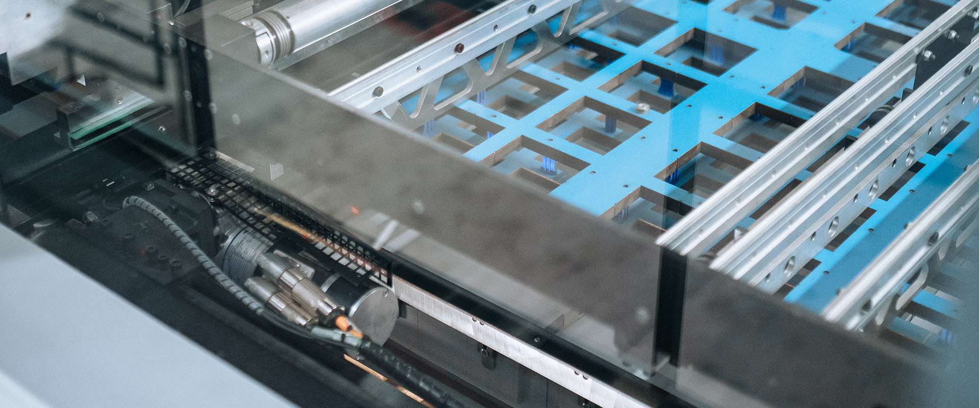 Die-cutting machine component