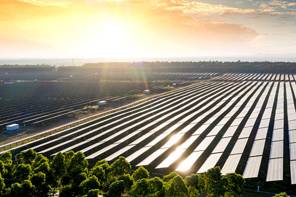 Entwicklung: Beitrag zur Weiterentwicklung von Photovoltaik-Technologien