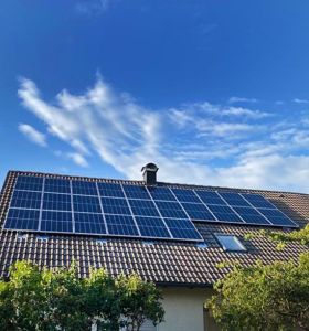 Hybrid-Solaranlage Lagerlechfeld
