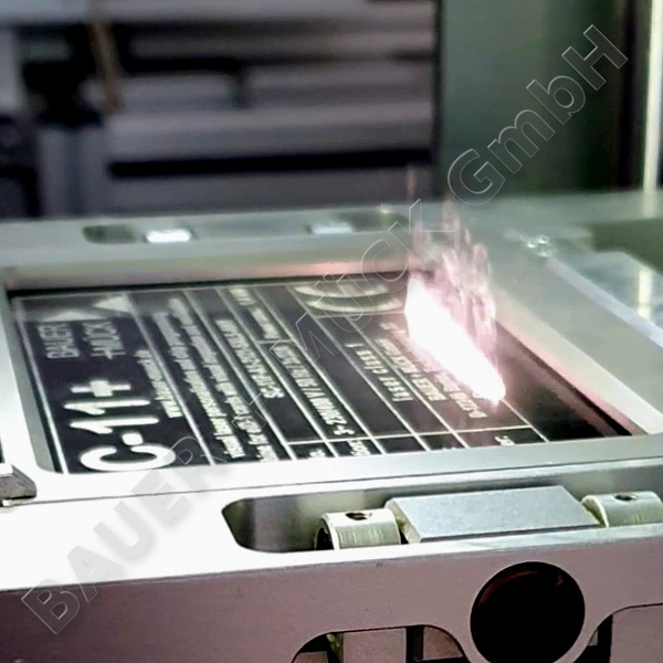 Laser als Werkzeug – kontaktlose Materialbearbeitung