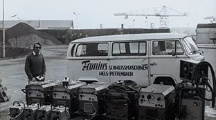 Historisches Fahrzeug der Fronius Schweißmaschinen Wels-Pettenbach